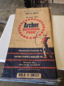 lot 121 image: Archer-Daniels-Midland Co. Archer Booster Feed Bags - 13 Count May be more than one design