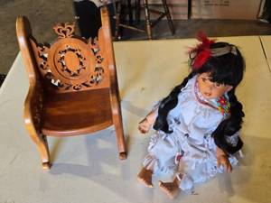 lot 167 image: Snowbird Doll and Wooden Chair Set