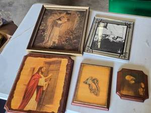 lot 195 image: Religious Artwork Collection including Framed Jesus at the Door, Praying Hands Plaque, and More