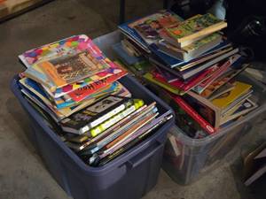 lot 232 image: 2 Totes Full of Childrens Books Including Diary of a Wimpy Kid and Beezus and Ramona by Beverly Cleary