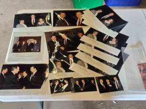 lot 289 image: Photographs of Historical Figures Including Facsimile Autographed Pictures - George Bush, Gerald Ford