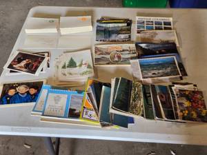 lot 405 image: Lot of Postcards and Stationery Including National Gallery 1989 Postcard Calendar and More