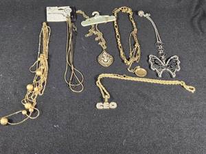 lot 335 image: Jewelry including Necklaces and Pendants
