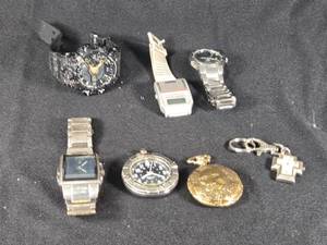 lot 347 image: Lot of Watches and Accessories including Bulova, Majestron, and Keychain Watch - All untested