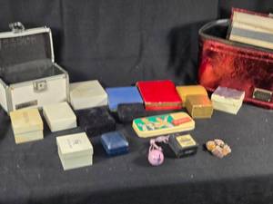 lot 355 image: Collection of Vintage Jewelry Boxes and Storage Cases