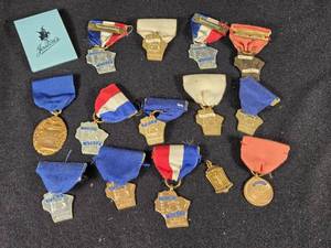 lot 359 image: Collection of Vintage Wisconsin State Music Association Medals and Pins Including MHS Latin Medal 1960