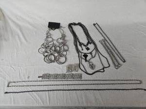 lot 316 image: Variety of Necklaces