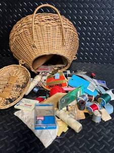 lot 40 image: Round Wicker Basket with Lid - Vintage Sewing Kit with Spools & Notions
