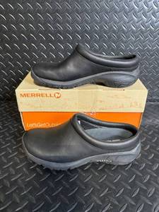 lot 67 image: Merrell Womens Slip-On Shoes - Black Leather - US 7.5 (EU 38)