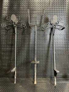 lot 325 image: Liberty Garden Wrought Iron Plant Hanger Set - 3-Pack with Scroll Arms