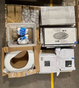 lot 327 image: MI LE Glazed Porcelain Tiles 12x24 in (30x61 cm) Boxed Mosaic & Glass Tile Set