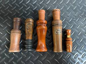 lot 116 image: Vintage Wooden Oil Bottle Pour Spouts (Lot of 5)
