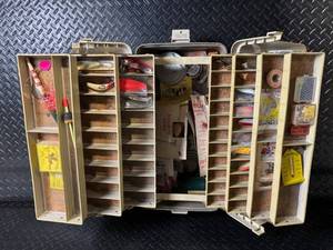 lot 174 image: Vintage Fishing Tackle Box - Assorted Lures & Accessories