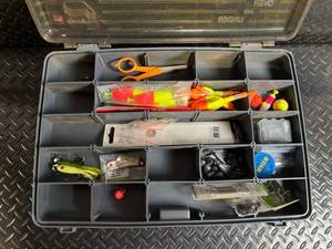 lot 181 image: Plastic Tackle Box with Assorted Fishing Lures, Hooks, Weights & Tools