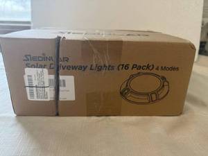 lot 2 image: 16pk SolarWaterProof DrivewayDocks Lights