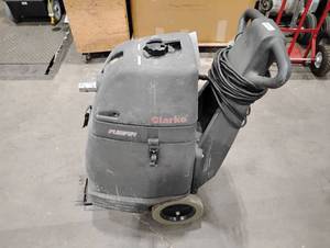 lot 30SK image: Clarke Summit Pumper (603235)