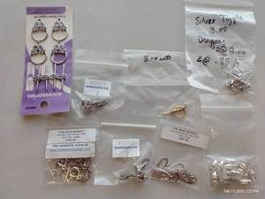 lot 16 image: Jewelry Toggle Sets, Hook & Eye & Screw Clasps