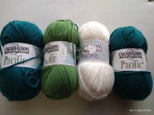 lot 43 image: (4) New Skeins Cascade Wool Blend Yarn