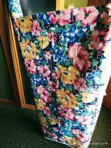 lot 119 image: Roll of Sear Wellington Upholstery Fabric