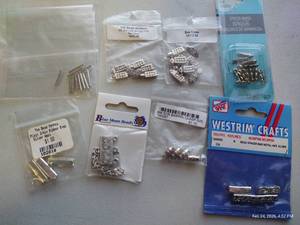 lot 184 image: Various Jewelry Clasps, Ribbon Ends, Etc