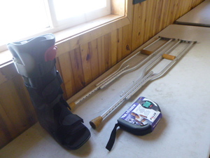 lot 15 image: Medical Items