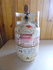 lot 21 image: Coleman 5 Lb. LP Tank