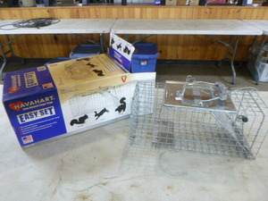 lot 28 image: Havahart Live Animal Cage Trap