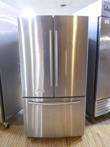 lot 3 image: Samsung French Door RefrigeratorFreezer