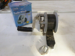 lot 87 image: Reese Trailer Winch