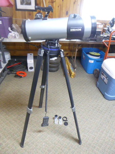 Meade StarNavigator 114mm f/8.8 Reflector Telescope with Autostar