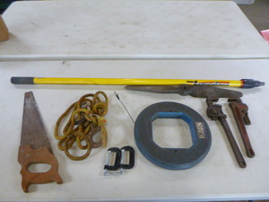 lot 120 image: Garage Items