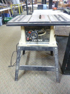 lot 8 image: Pro-Tech 10 Bench Saw