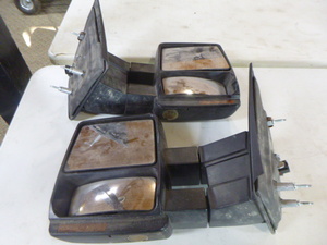 lot 125 image: Vehicle Side Mirrors