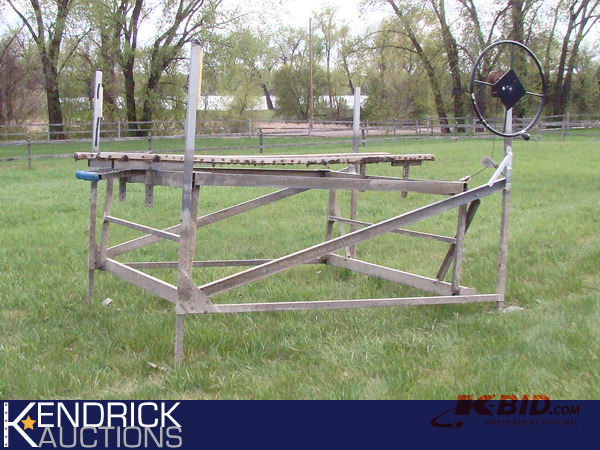lot 4 image: 1200 LB Capacity Aluminum Small BoatWave Runner Cantilever Lift