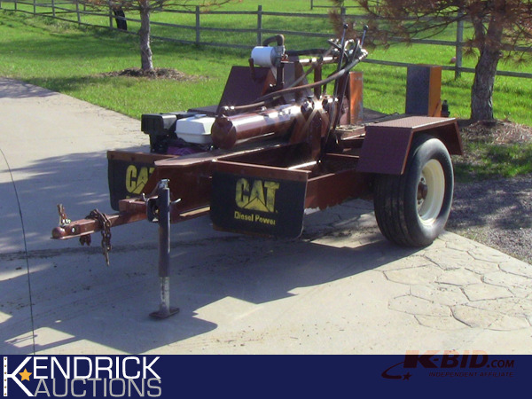 lot 5 image: 2010 Custom 60 Ton, 33 Log Splitter and Conveyor
