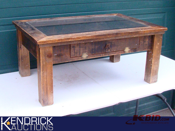 lot 26 image: Rustic Curio Type Coffee Table with Glass Top