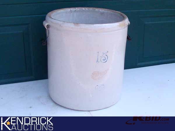 lot 54 image: 15 Gallon Red Wing Crock