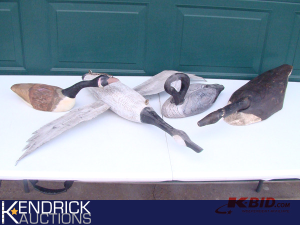 lot 61 image: 4 Wood Carved Geese Decoys