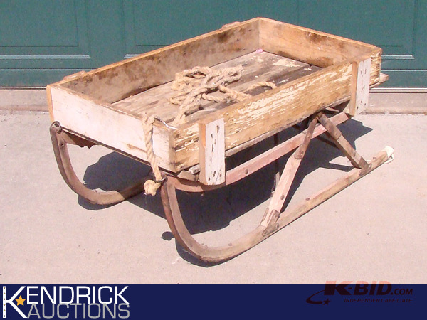 lot 65 image: Antique Sled
