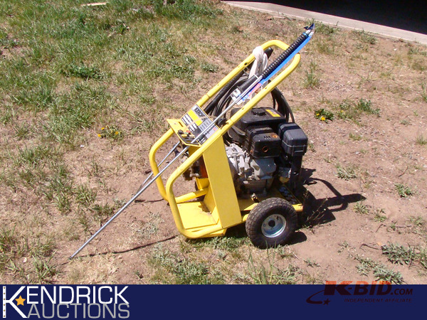 lot 106 image: Karcher 3100 psi Professional Pressure Washer