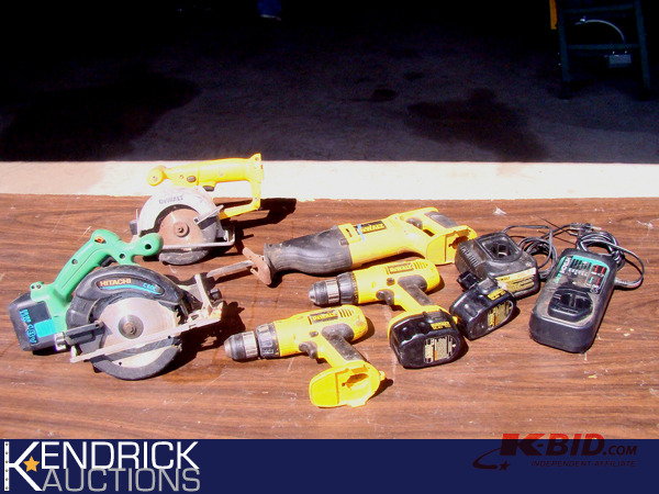 lot 114 image: Lot of 6 Battery Operated Power Tools