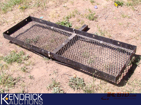 lot 118 image: Hitch-Haul Hitch Rack
