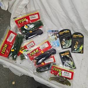 lot 50 image: Booyah, War Eagle, Zoom