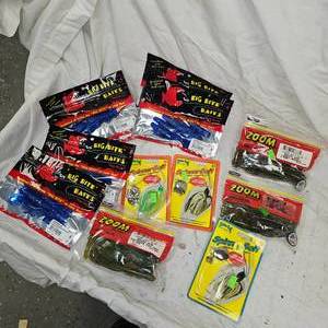 lot 58 image: Strike King, Big Bite, Zoom