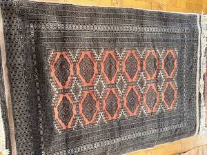 Pakistan-Made 100% Wool Rug - Persian-Style Geometric Medallions in Coral Red, Black & Ivory