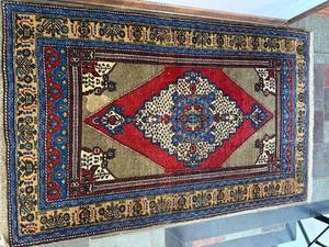 Persian-Style Oriental Rug - Red Diamond Medallion, BlueGold Border, Fringed Ends