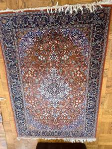 Persian-Style Oriental Rug - 75 x 49 RedNavy Floral Medallion