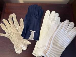 Navy Leather Gloves With White Trim - Ivory Crochet Lace Gloves - White Embroidered Leather Gloves