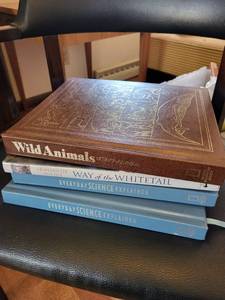 Wild Animals of North America - Way of the Whitetail - Everyday Science Explained (Lot of 4)