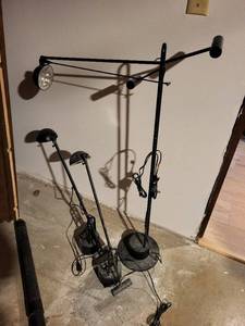 3 Lamps - Adjustable Heads, Black Finish
